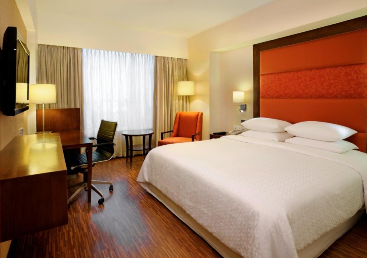 Four Points By Sheraton Ahmedabad Eksteriør bilde