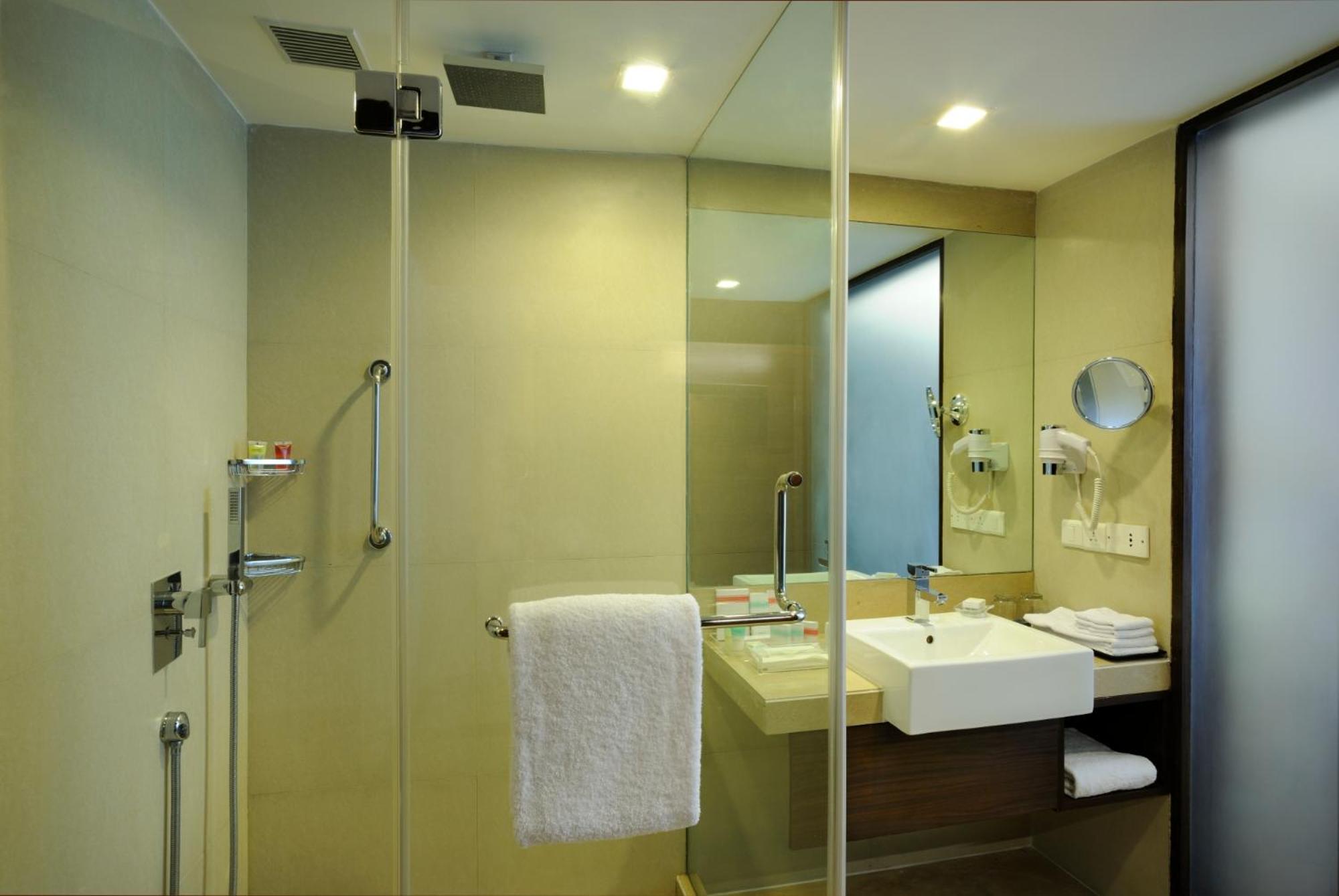Four Points By Sheraton Ahmedabad Eksteriør bilde